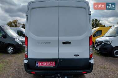 Грузовой фургон Ford Transit 2019 в 
