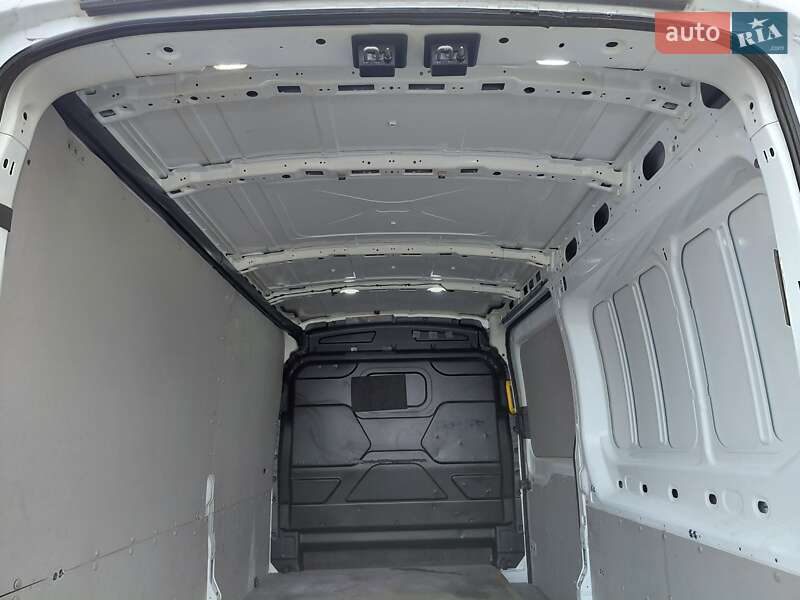 Вантажний фургон Ford Transit 2019 в Івано-Франківську