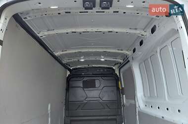 Грузовой фургон Ford Transit 2019 в 