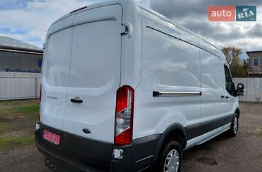 Грузовой фургон Ford Transit 2019 в 