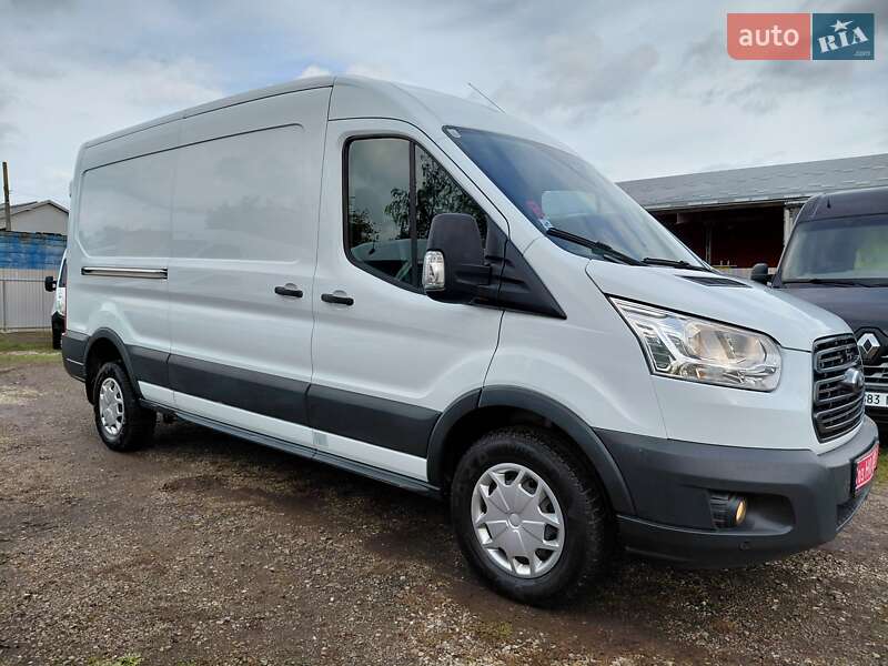 Грузовой фургон Ford Transit 2019 в 