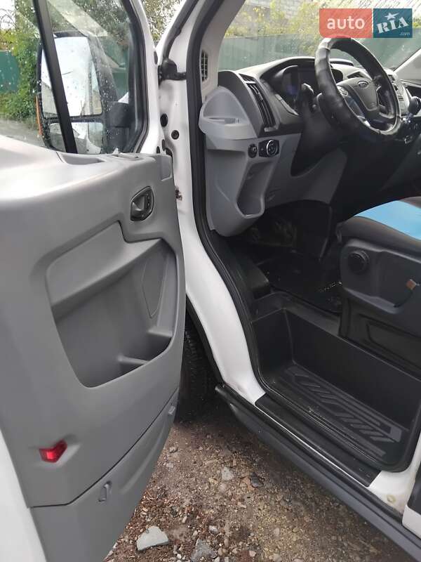 Вантажний фургон Ford Transit 2018 в Боярці