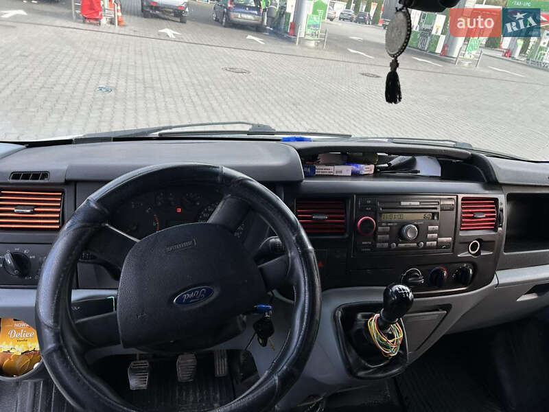 Вантажний фургон Ford Transit 2012 в Турбовом