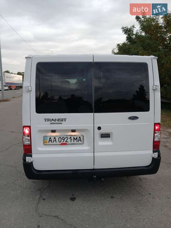 Микроавтобус Ford Transit 2005 в Киеве