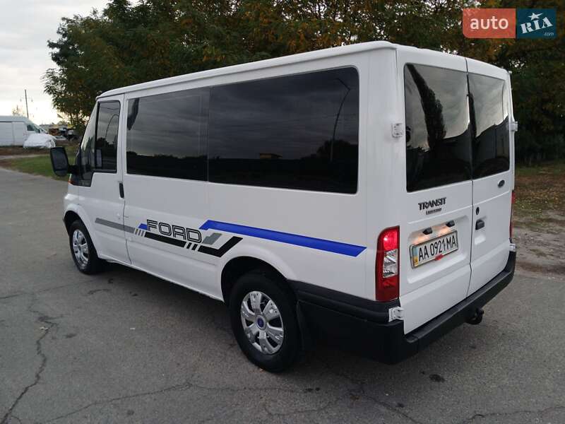 Микроавтобус Ford Transit 2005 в Киеве