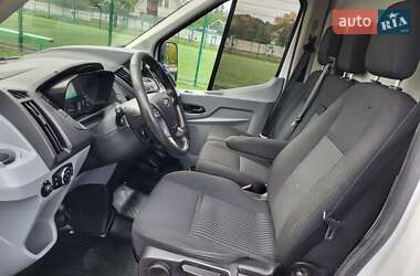 Вантажний фургон Ford Transit 2017 в 