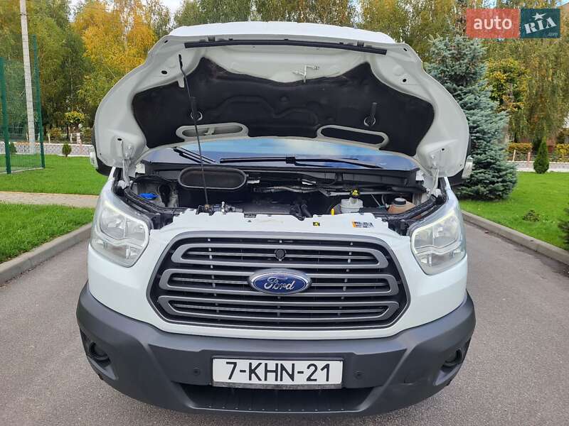 Грузовой фургон Ford Transit 2017 в Виннице
