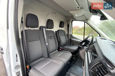 Грузовой фургон Ford Transit 2021 в 