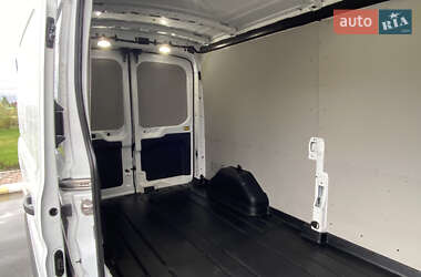 Грузовой фургон Ford Transit 2021 в 