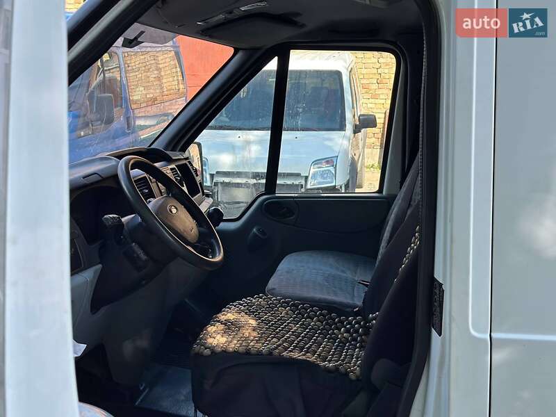 Грузовой фургон Ford Transit 2013 в Киеве