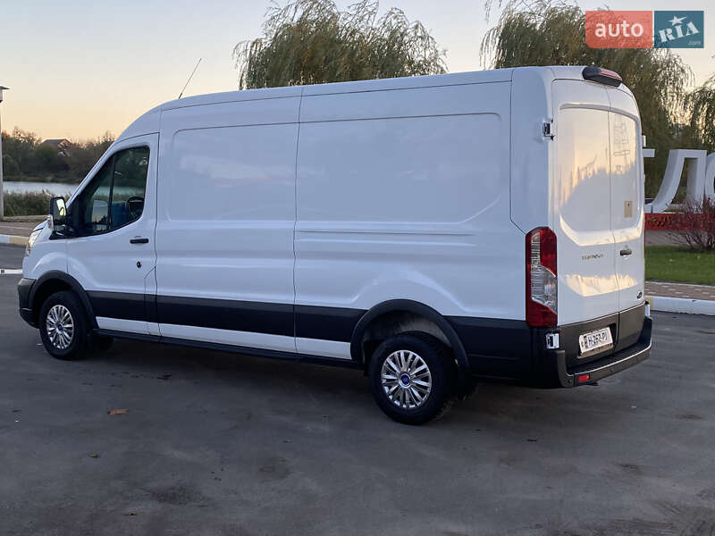 Вантажний фургон Ford Transit 2020 в Ірпені