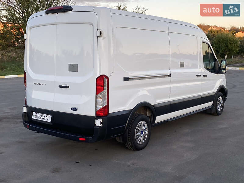 Вантажний фургон Ford Transit 2020 в Ірпені