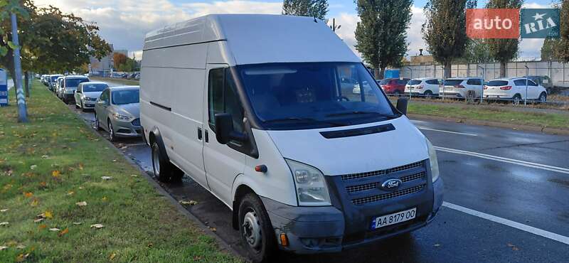 Грузовой фургон Ford Transit 2013 в Киеве