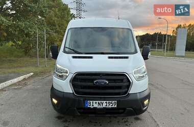 Грузовой фургон Ford Transit 2021 в 