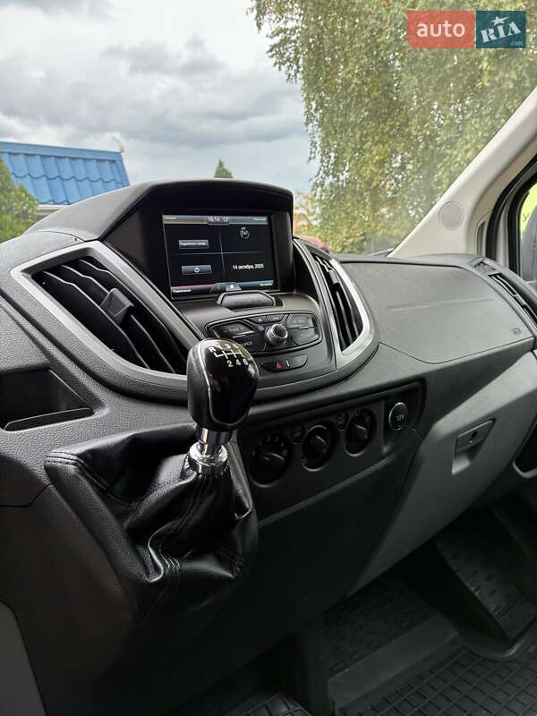 Мікроавтобус вантажний (до 3,5т) Ford Transit 2016 в Одесі
