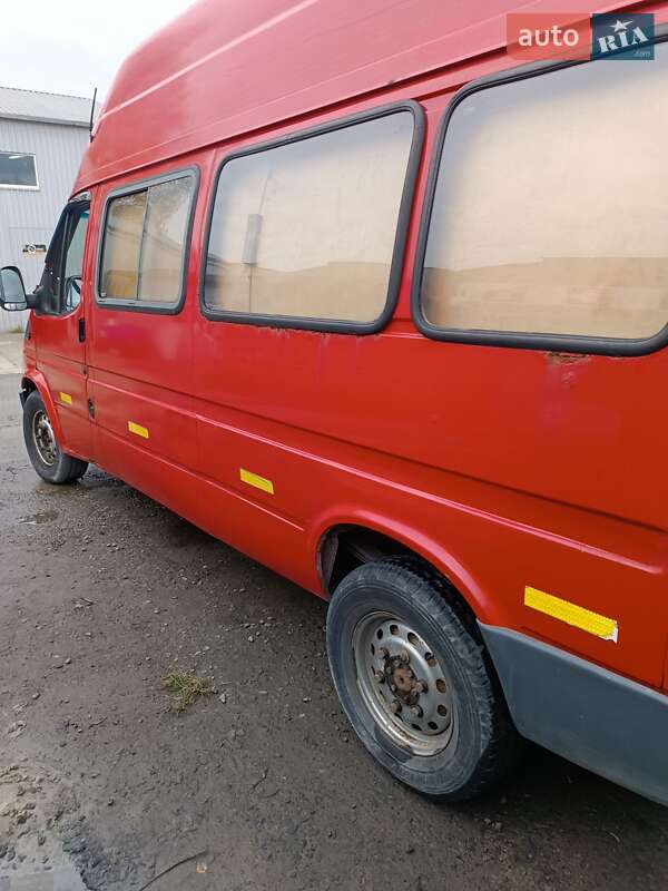 Грузопассажирский фургон Ford Transit 1999 в Львове