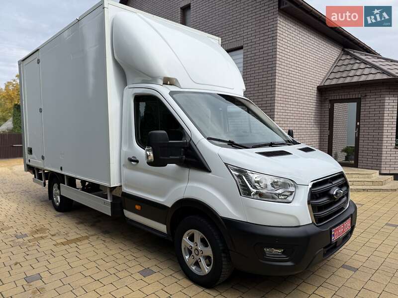 Вантажний фургон Ford Transit 2021 в Радивиліві
