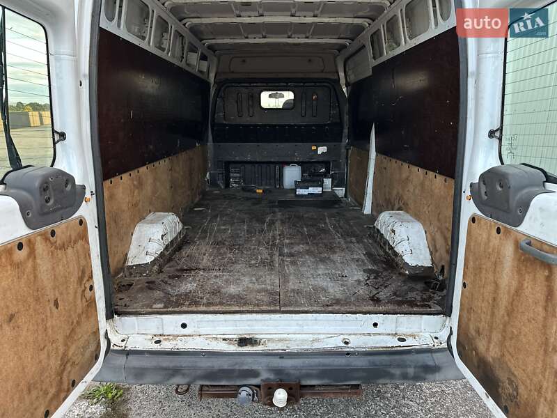 Вантажний фургон Ford Transit 2006 в Калуші