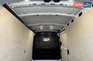 Грузовой фургон Ford Transit 2021 в 