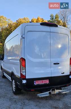 Вантажний фургон Ford Transit 2021 в 