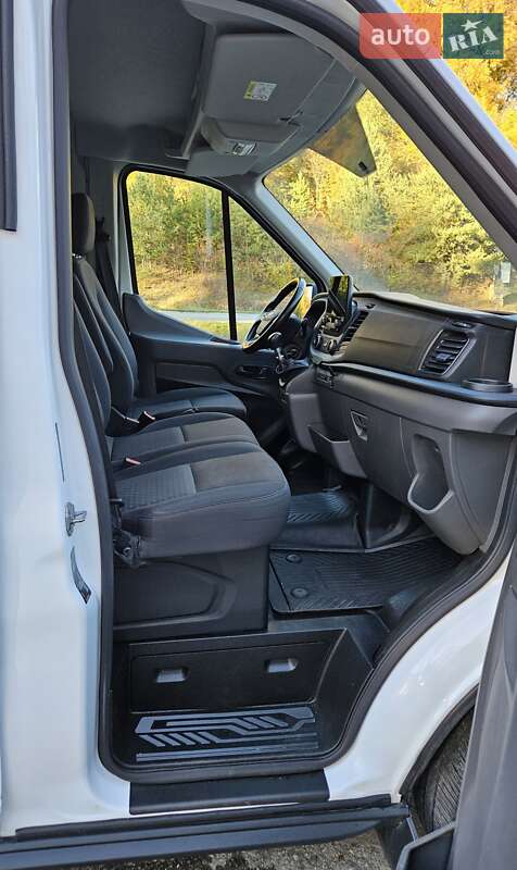 Грузовой фургон Ford Transit 2021 в Бережанах