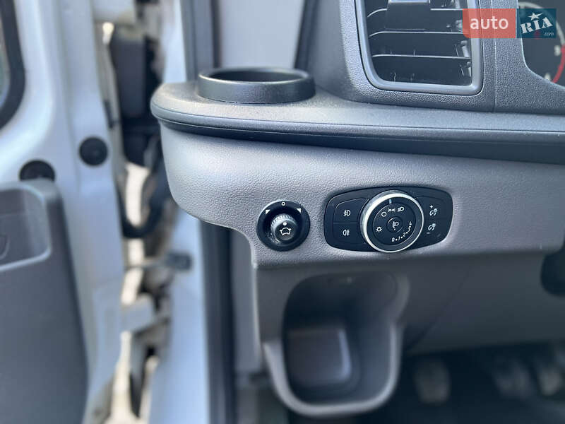 Микроавтобус Ford Transit 2021 в Калуше фото 37 Микроавтобус Ford Transit 2021 в Калуше