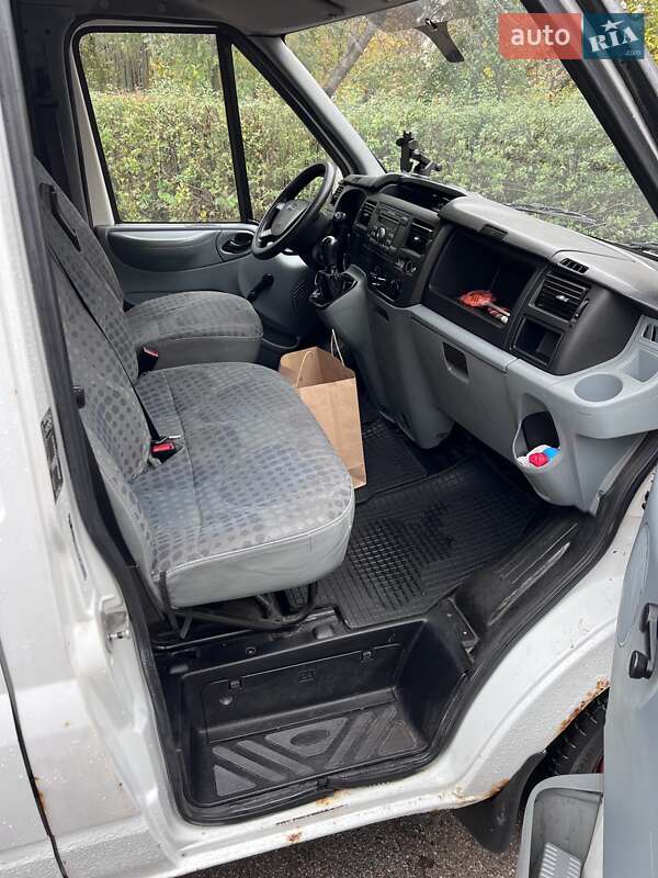 Грузовой фургон Ford Transit 2008 в Броварах фото 5 Грузовой фургон Ford Transit 2008 в Броварах