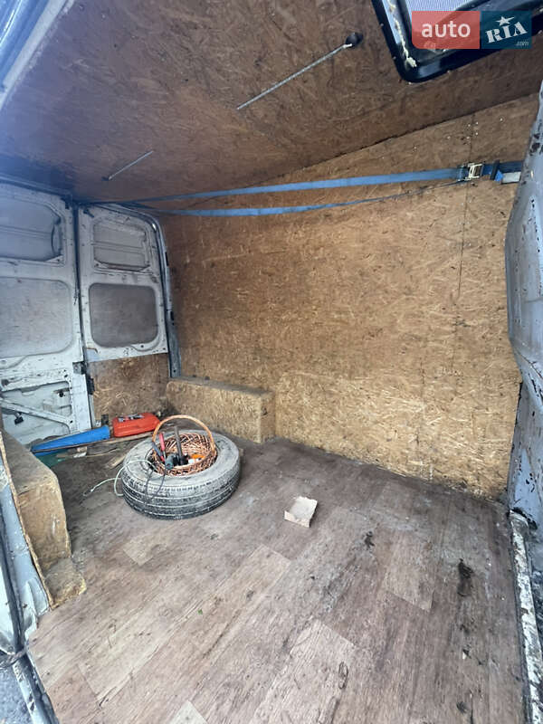 Грузовой фургон Ford Transit 2003 в Кременчуге