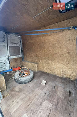 Вантажний фургон Ford Transit 2003 в 