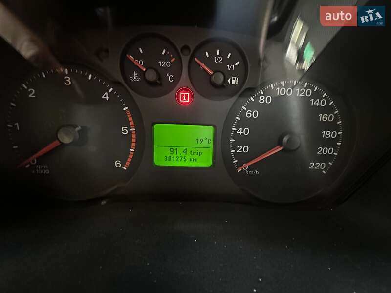 Вантажний фургон Ford Transit 2012 в Кам'янському