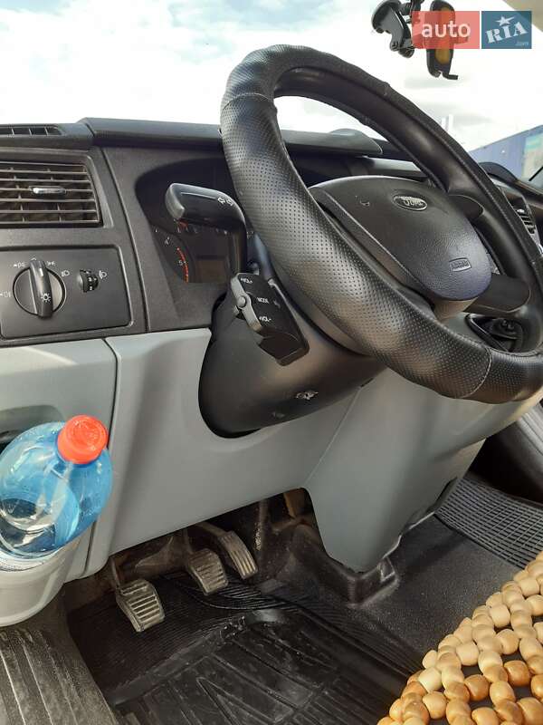 Вантажний фургон Ford Transit 2011 в Вінниці