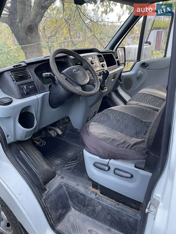 Грузовой фургон Ford Transit 2008 в Хмельницком фото 6 Грузовой фургон Ford Transit 2008 в Хмельницком