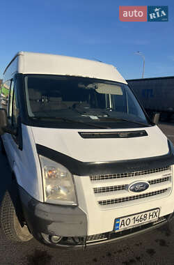 Грузовой фургон Ford Transit 2012 в Мукачево