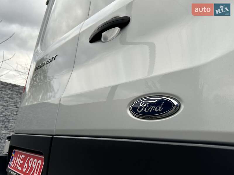 Грузовой фургон Ford Transit 2020 в Ровно