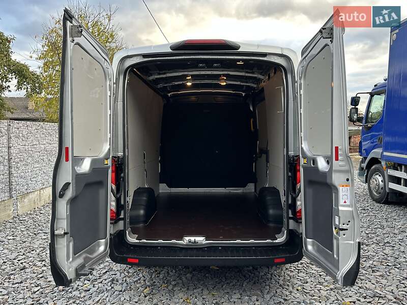 Грузовой фургон Ford Transit 2020 в Ровно