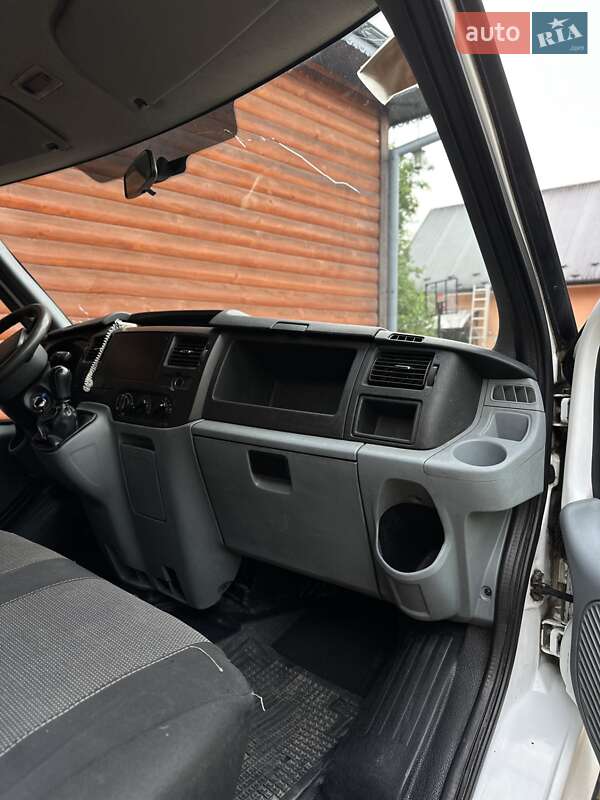 Грузовой фургон Ford Transit 2011 в Косове фото 6 Грузовой фургон Ford Transit 2011 в Косове