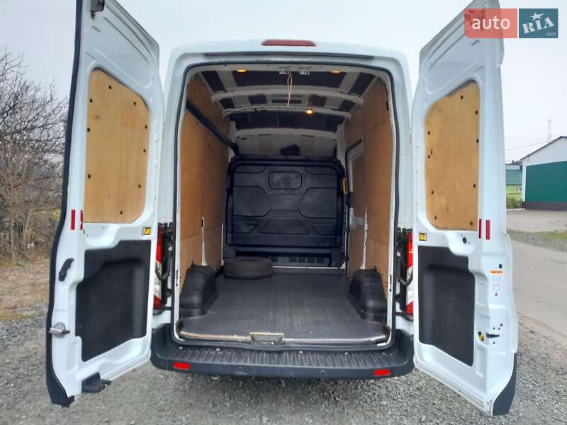 Вантажний фургон Ford Transit 2018 в Новоархангельську