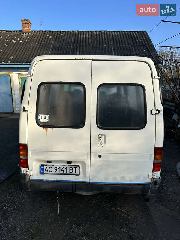 Мінівен Ford Transit 1995 в Володимирі