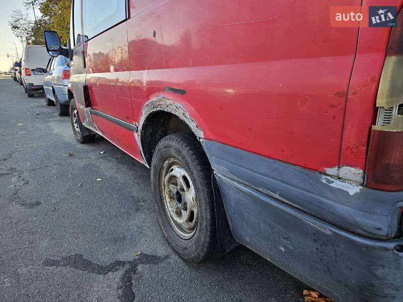 Грузовой фургон Ford Transit 2001 в Киеве фото 10 Грузовой фургон Ford Transit 2001 в Киеве
