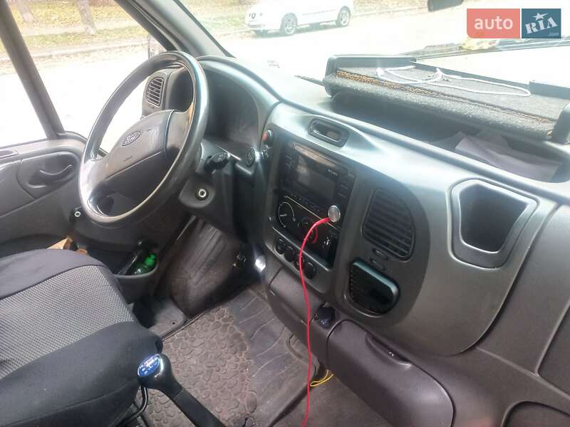 Грузовой фургон Ford Transit 2001 в Киеве фото 7 Грузовой фургон Ford Transit 2001 в Киеве