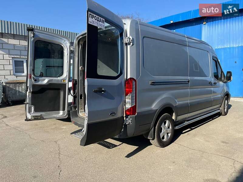 Вантажопасажирський фургон Ford Transit 2015 в Києві