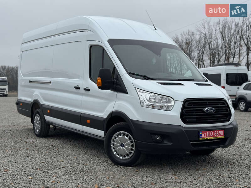 Вантажний фургон Ford Transit 2019 в Умані