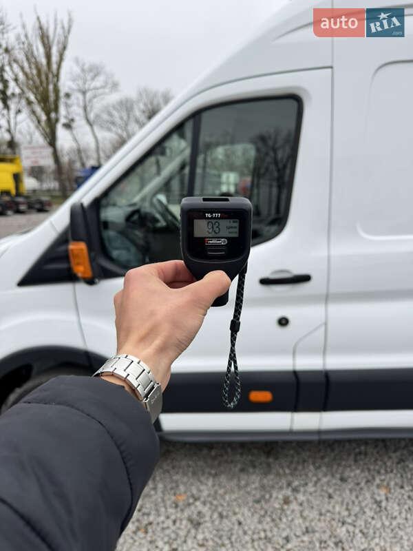 Грузовой фургон Ford Transit 2019 в Умани