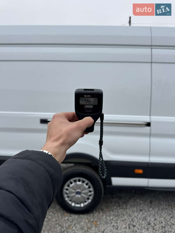 Грузовой фургон Ford Transit 2019 в Умани