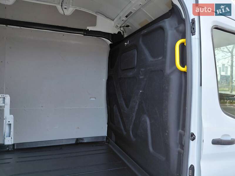 Вантажний фургон Ford Transit 2020 в Івано-Франківську фото 15 Вантажний фургон Ford Transit 2020 в Івано-Франківську