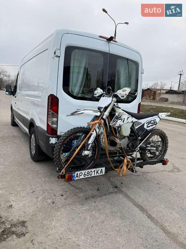 Вантажний фургон Ford Transit 2018 в Запоріжжі