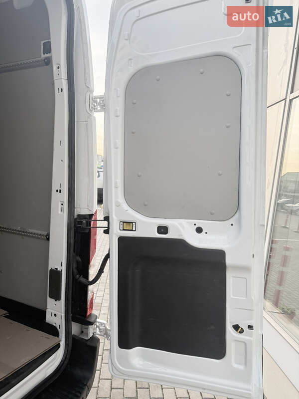 Вантажний фургон Ford Transit 2024 в Чернігові