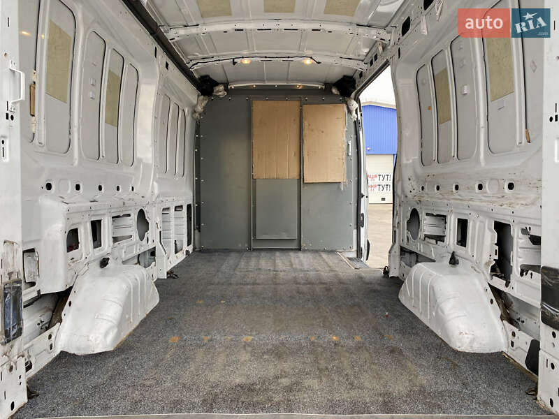 Грузовой фургон Ford Transit 2015 в Киеве фото 12 Грузовой фургон Ford Transit 2015 в Киеве
