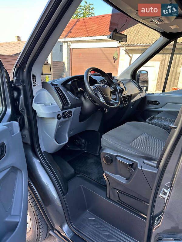 Минивэн Ford Transit 2017 в Кременце