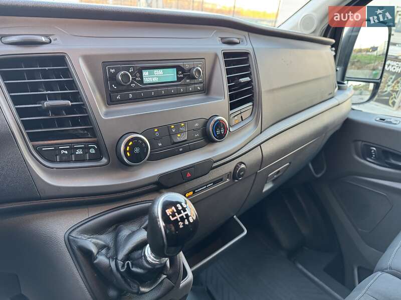 Грузопассажирский фургон Ford Transit 2020 в Ирпене